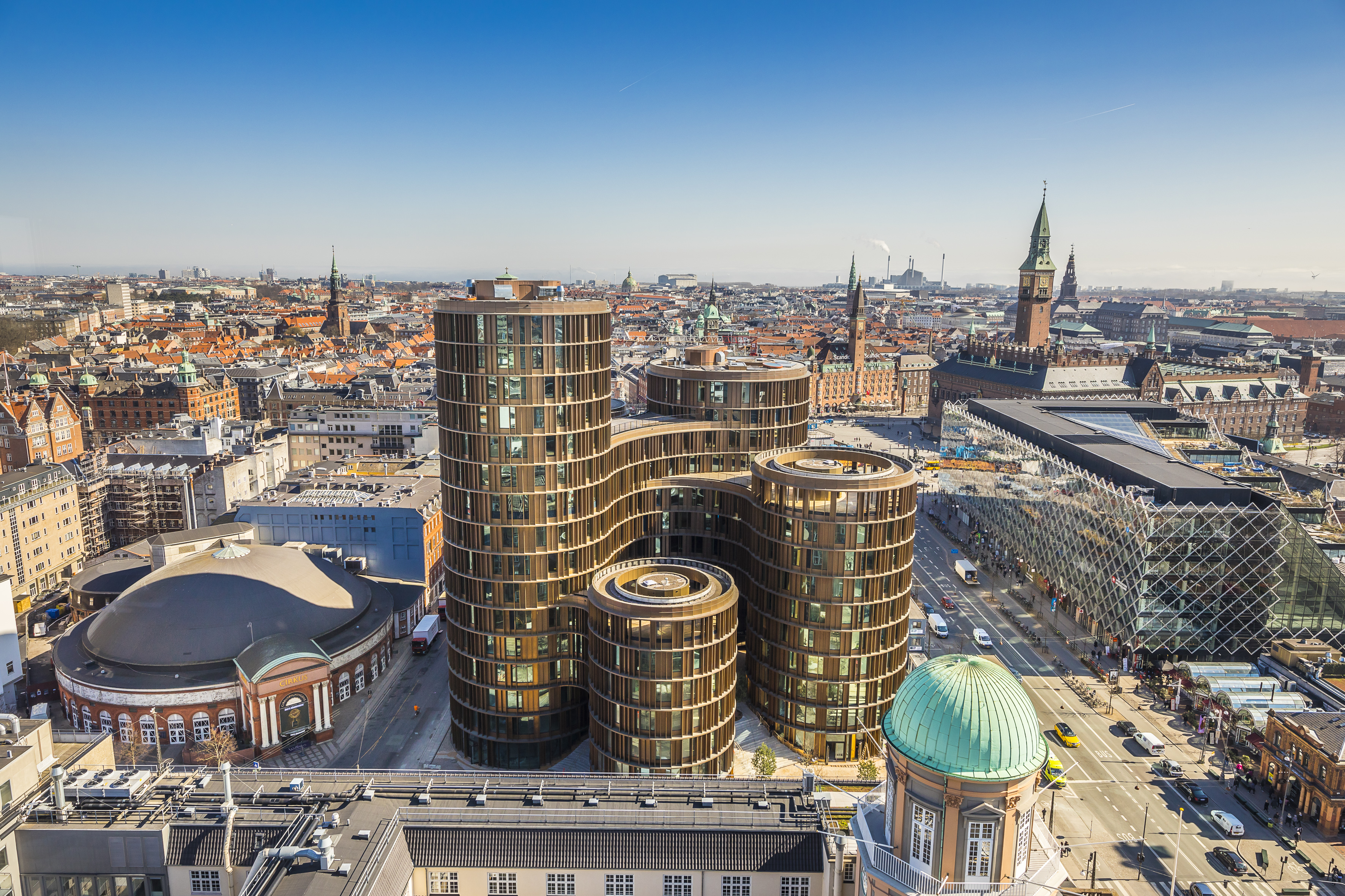 PFA vil investere mere i kontorer trods corona