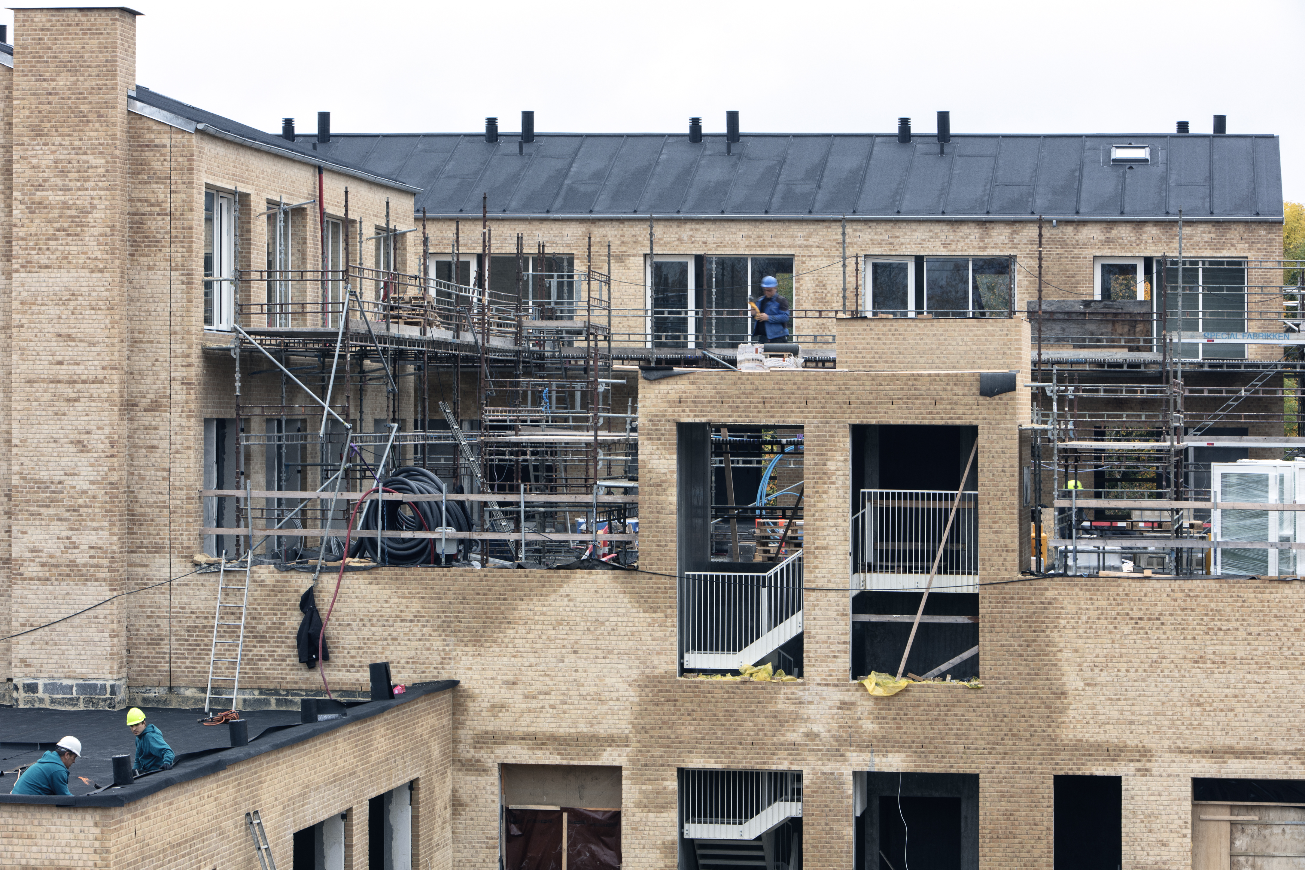 Byggeudgifter løber stærkt